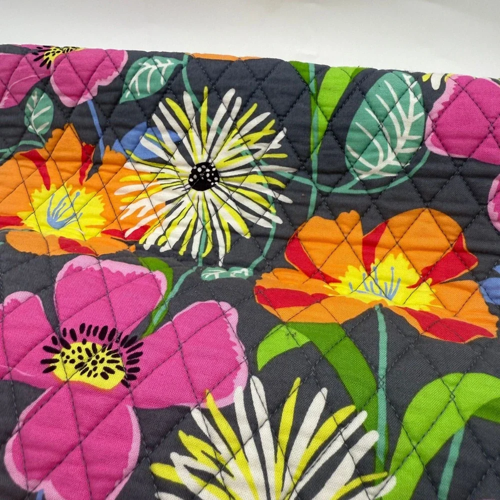 Vera Bradley Quilted Floral Fold Up Changing Pad‎ Diaper Clutch Travel